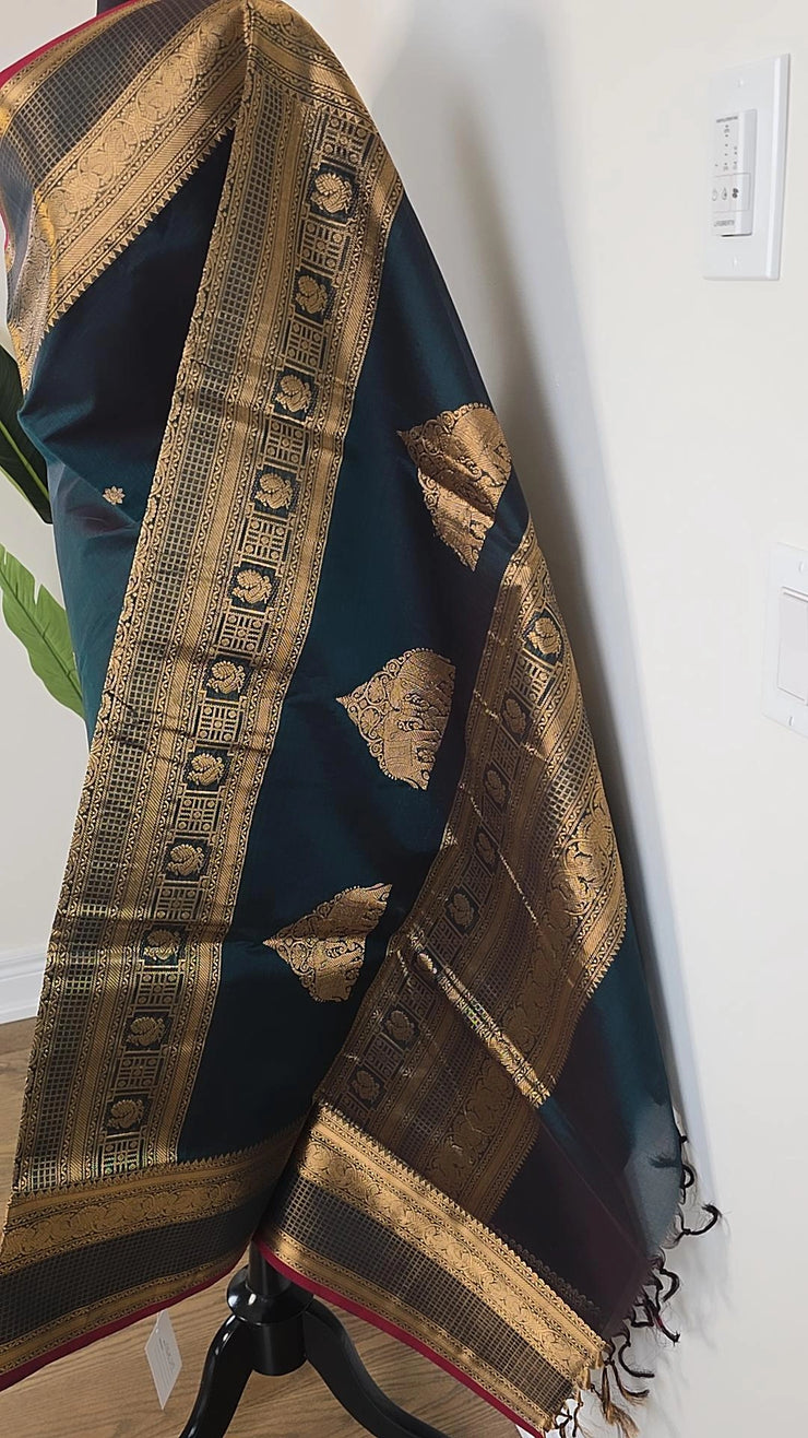 Peacock Green Pure Handloom Silk Cotton Saree